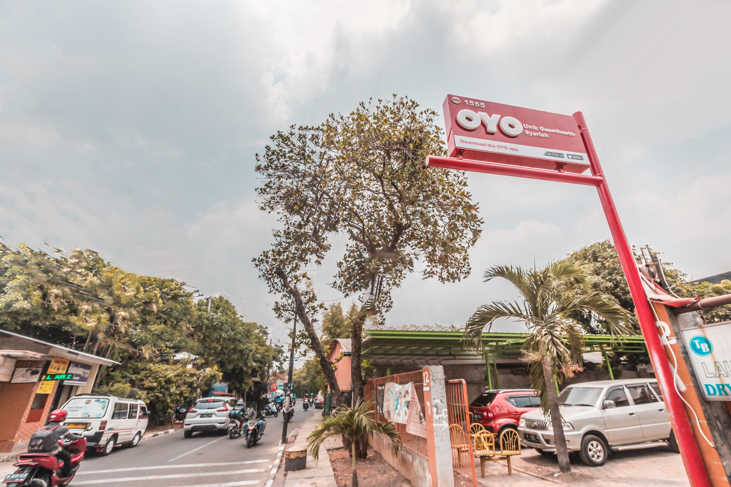 ג'קרטה Oyo 1555 Unik Guesthouse Syariah מראה חיצוני תמונה