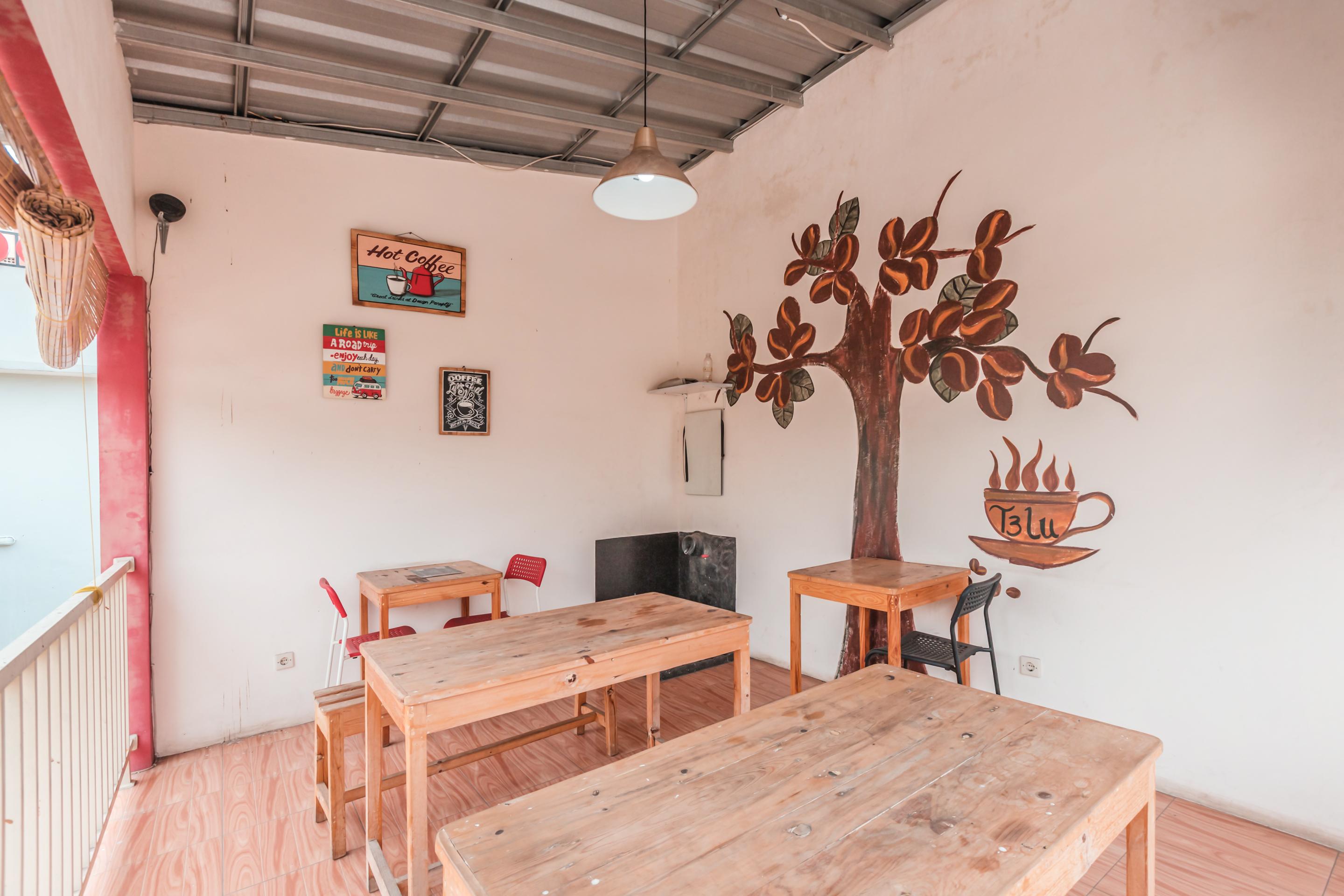 ג'קרטה Oyo 1555 Unik Guesthouse Syariah מראה חיצוני תמונה