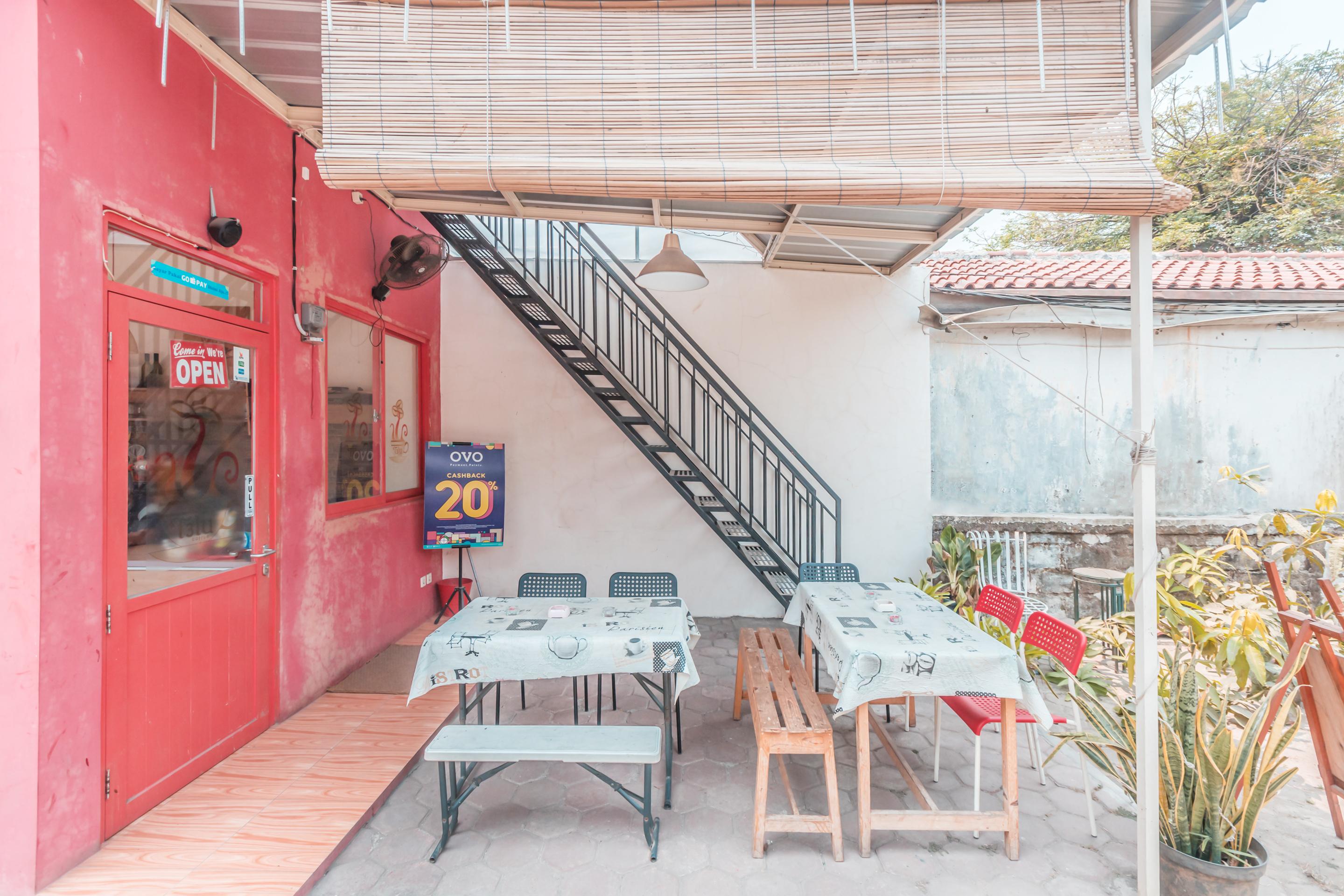 ג'קרטה Oyo 1555 Unik Guesthouse Syariah מראה חיצוני תמונה